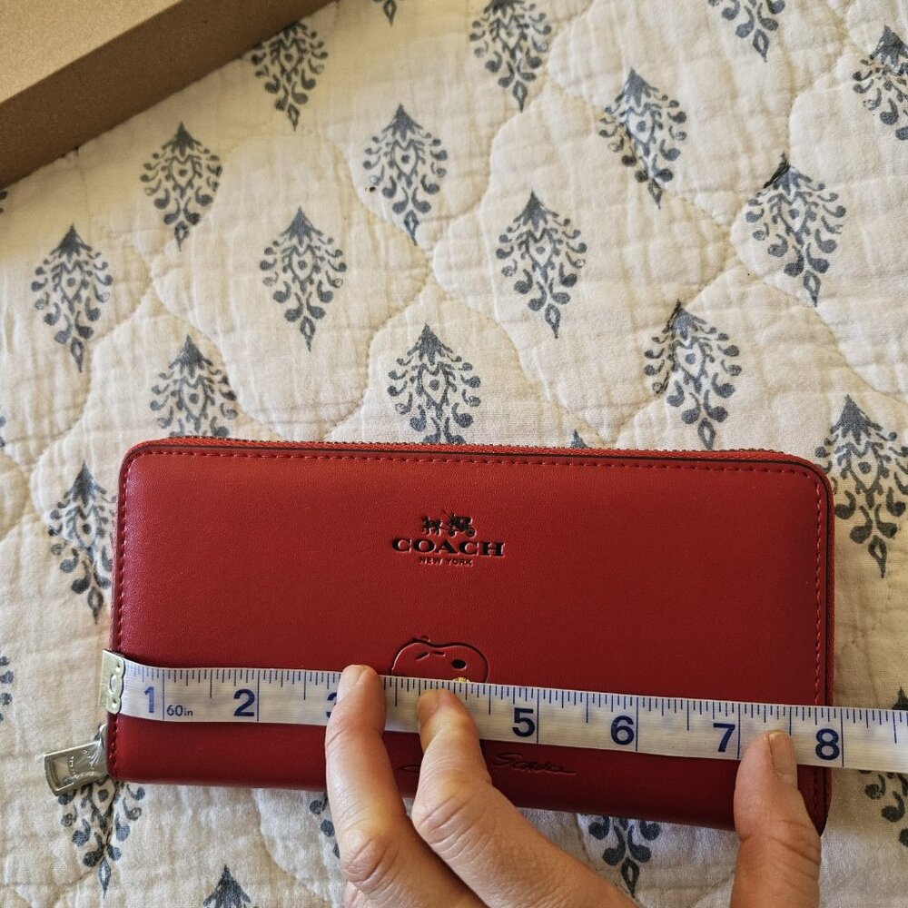 Coach x Peanuts Snoopy Wallet Red Vermillion F53773 Zip Around NWT Woodstock - Picture 9 of 16